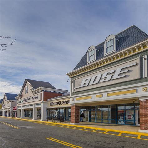 Tanger outlets riverhead - Riverhead 200 Tanger Mall Drive Riverhead, NY 11901 (631) 369-2732 Tanger's Best Price Promise Tanger Gift Cards Frequently Asked Questions Contact us Community Strategic partnerships Leasing Investor Relations Corporate news Careers at Tanger 